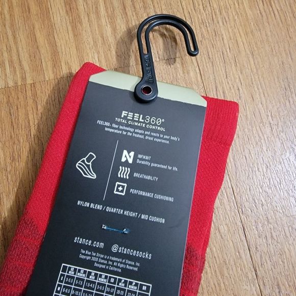 Stance Icon Sport QTR Training Gym Running Socks Feel 360 Infiknit Red Gray M - Picture 4 of 5